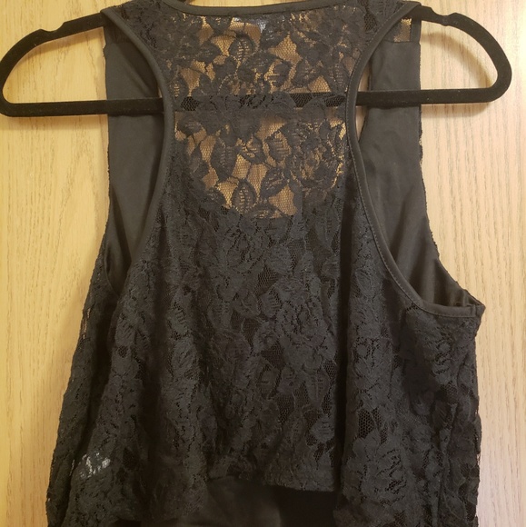 Lacy Black Crop Top - Picture 3 of 4